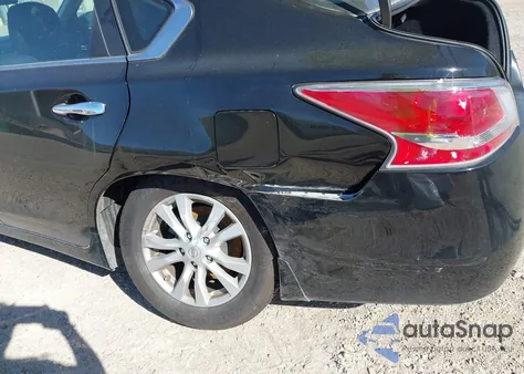 2015 Nissan Altima 2.5 S from USA, damaged, VIN 1N4AL3AP6FC131875